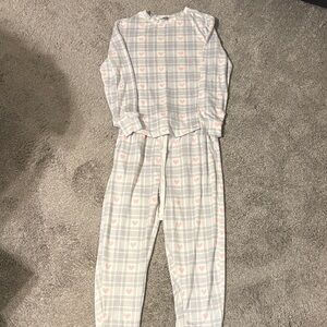 Cozy women’s super soft pajama set
